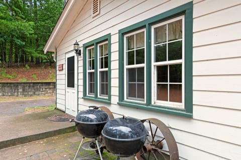 Roost Manor House in Wisconsin
