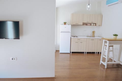 White & Wood Apartment hotel in Bitola