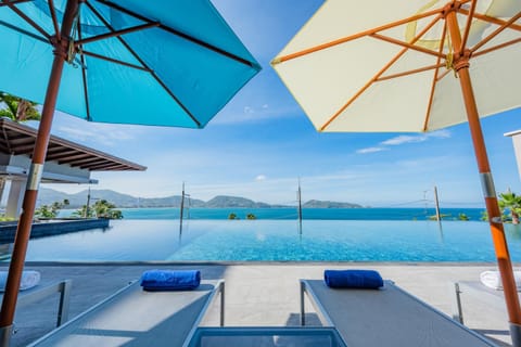 View (from property/room), Pool view, Sea view, Swimming pool, sunbed