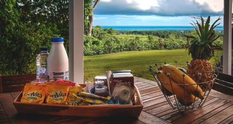 Garden, Balcony/Terrace, Food and drinks, Dining area, Garden view, Sea view, Sunrise