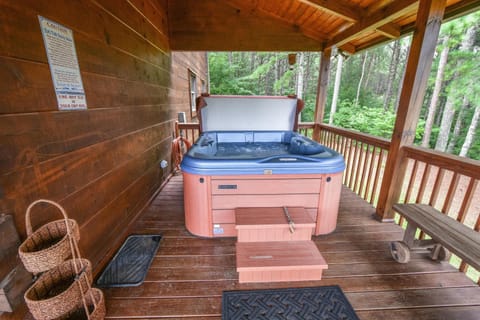 Brew with a View Lodge House in Ducktown