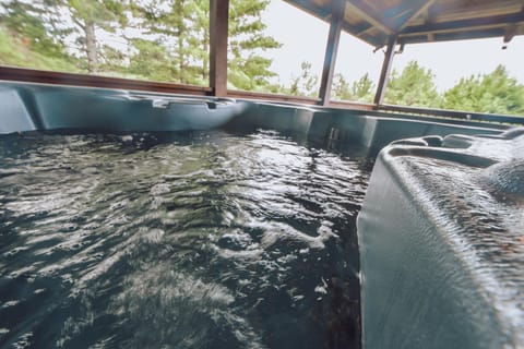 Brew with a View Lodge House in Ducktown