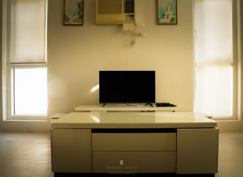 TV and multimedia, Living room, air conditioner, air conditioner