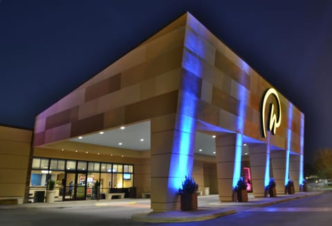 Property building, Facade/entrance, Property logo or sign, Lobby or reception