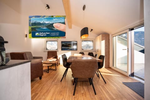 TV and multimedia, Kitchen or kitchenette, Living room, Dining area