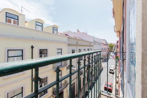 Neighbourhood, Balcony/Terrace, City view, Street view