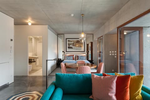 Bed, Bathroom, Balcony/Terrace, Kitchen or kitchenette, Living room, Decorative detail, Seating area, Dining area, Bedroom, City view, Landmark view, Street view