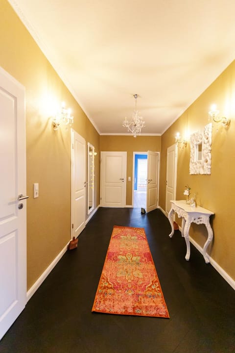 Lobby or reception, Decorative detail