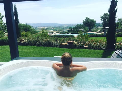 Natural landscape, Hot Tub, Massage, Balcony/Terrace, Pool view, Open Air Bath, Open Air Bath