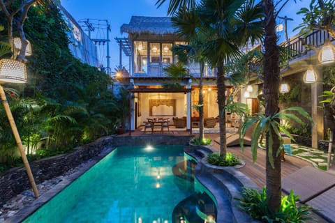Pool view, Swimming pool, Swimming pool