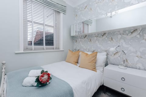 Central Hidden Gem Apartment in Henley-on-Thames