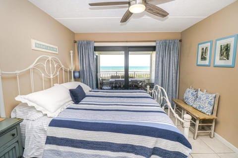 Windjammer 116 House in Crescent Beach