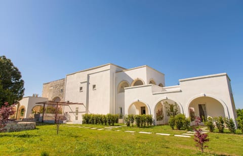 Property building, Garden
