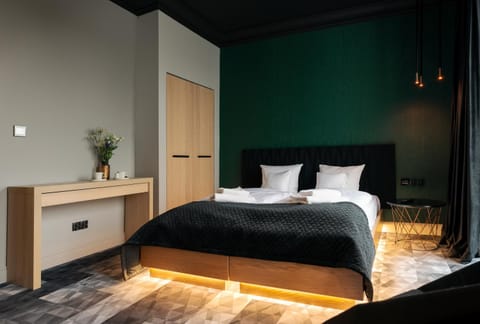 Bed, Photo of the whole room
