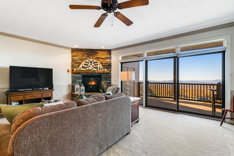 Reserve 34-D Apartment in Sugar Mountain