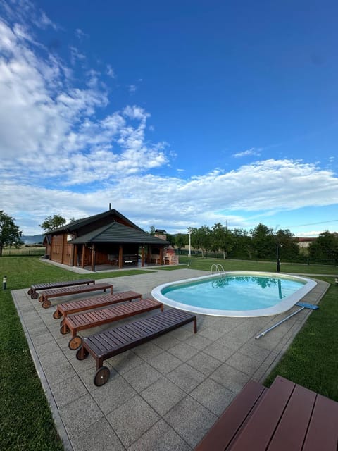 V's place - wooden house with heated pool and outdoor sauna House in Lika-Senj County