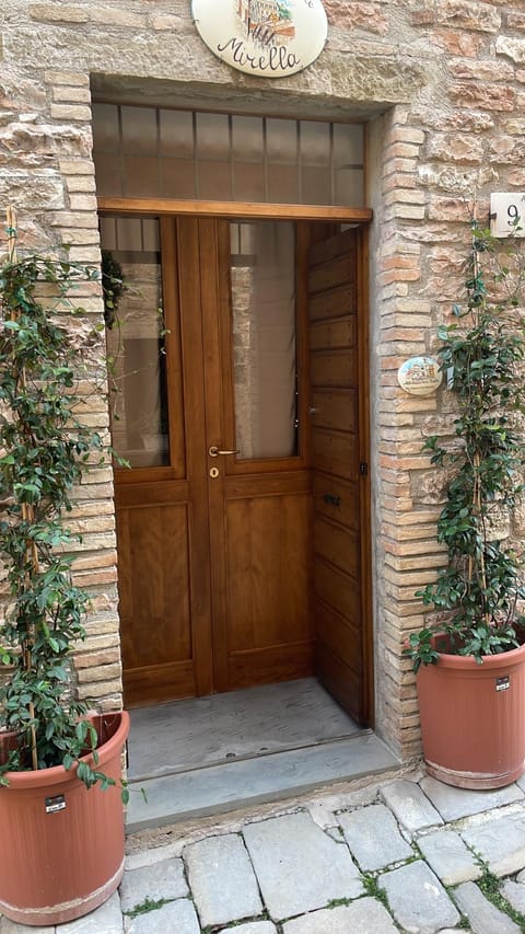 Affittacamere Mirella Bed and Breakfast in Gubbio