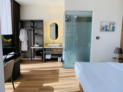 Photo of the whole room, Bedroom