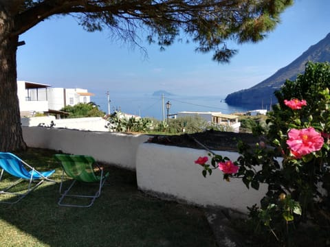 Garden, Sea view, Area and facilities, Quiet street view