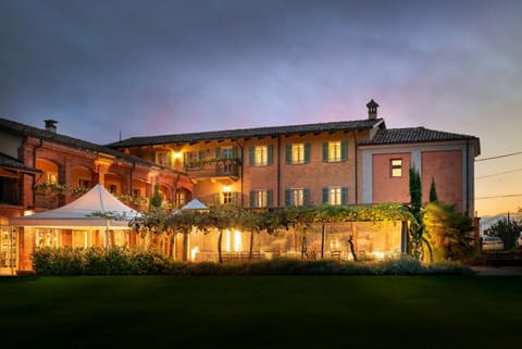 Property building, Night, Garden, Garden view