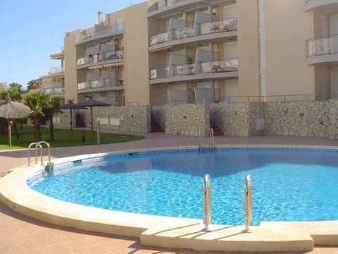 Property building, Swimming pool, Swimming pool