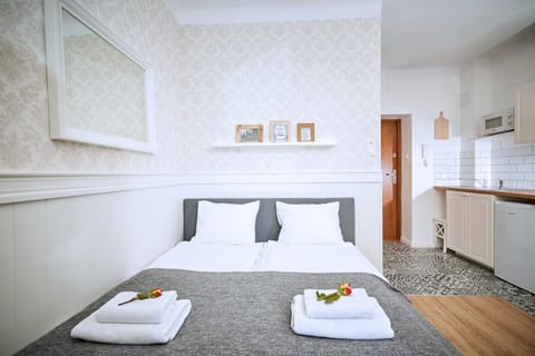 Bed, Photo of the whole room