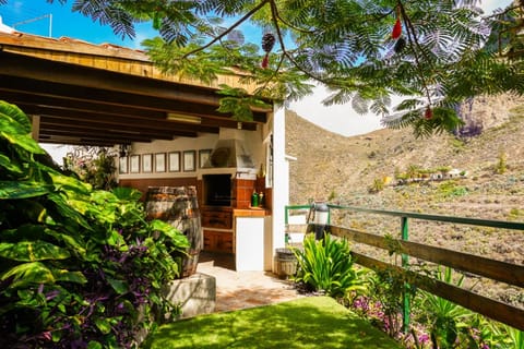 BBQ facilities, Garden, Mountain view