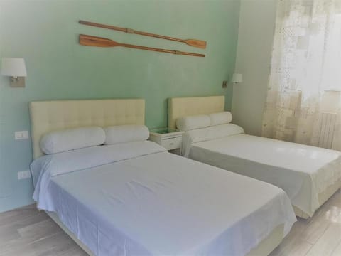 Bedrooms Venezia Bed and Breakfast in Marina di Carrara