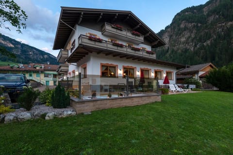 Property building, Garden, Other