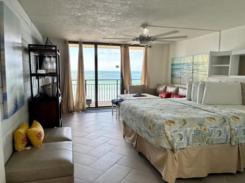 Daytona Beach Hawaiian Inn Hotel in Daytona Beach Shores