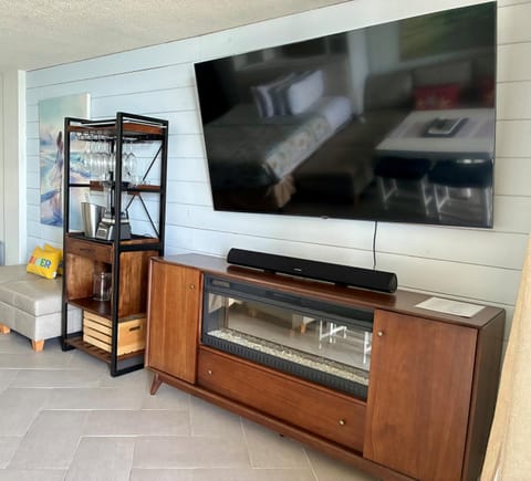 Daytona Beach Hawaiian Inn Hotel in Daytona Beach Shores