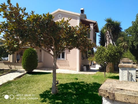Property building, Facade/entrance, Garden