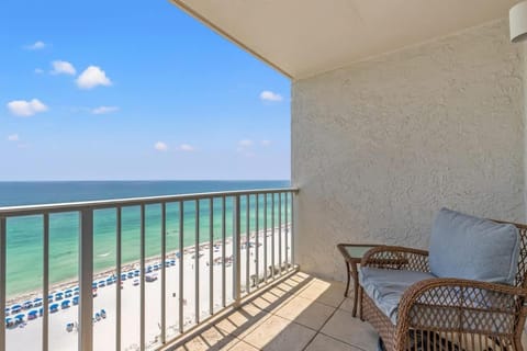 The Summit 1409 House in Upper Grand Lagoon