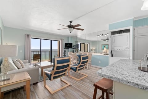 The Summit 1030 House in Upper Grand Lagoon