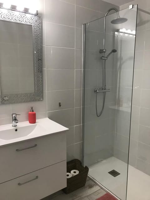 Estudio moderno con jardín privado Apartment in Torremolinos