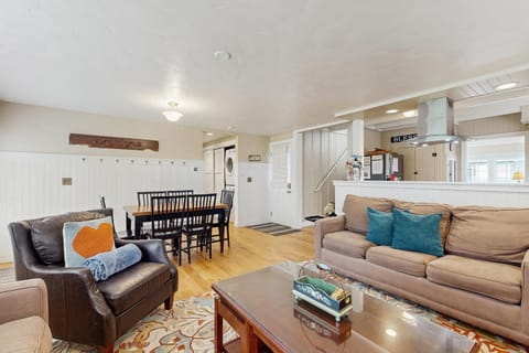 Seaside Classic Cottage House in Seaside