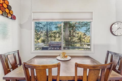 The Treehouse House in Lake Arrowhead