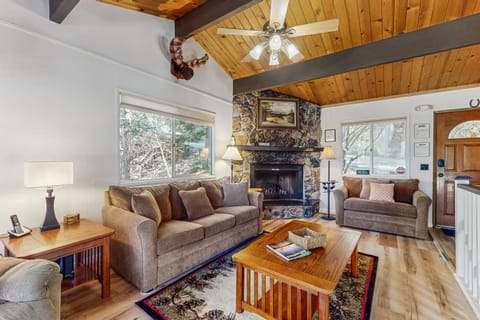 The Treehouse House in Lake Arrowhead