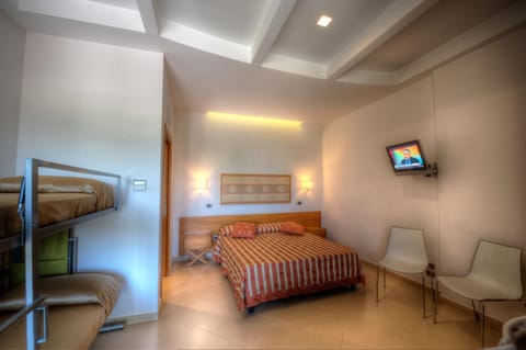 Bed, Bedroom, bunk bed