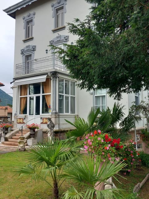 Villa Sapi Bed and Breakfast in Varese