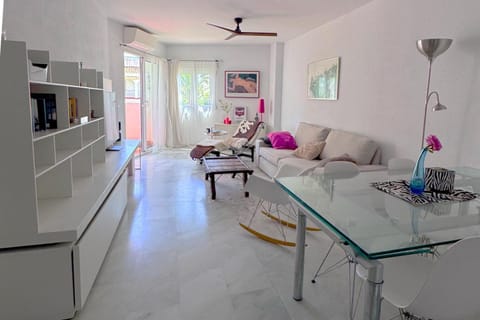 Lounge or bar