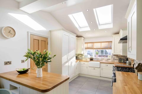 Tynedale Coastal Retreat Whitley Bay Sleeps 9 Vacation rental in Whitley Bay