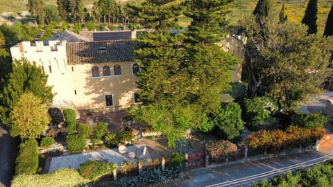 Property building, Bird's eye view, Garden