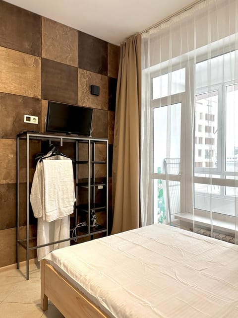 Bed, TV and multimedia, Photo of the whole room, Bedroom, wardrobe