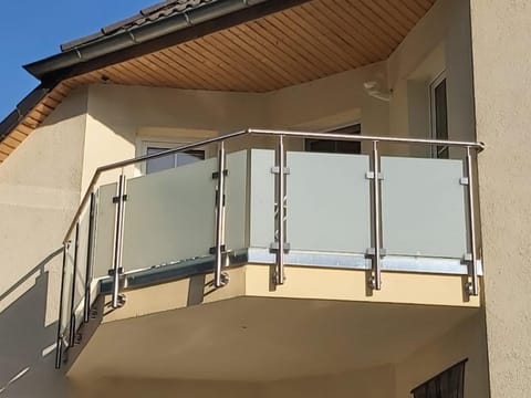 Property building, Balcony/Terrace