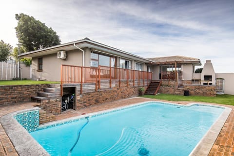 Property building, Pool view, Swimming pool