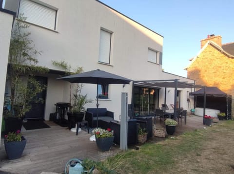 TY SAM - 2 Appartements dont 1 Grande Terrasse vue mer proche plages et commerces Apartment in Brittany