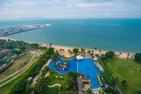 Day, Natural landscape, Bird's eye view, Beach, Pool view, Sea view, Swimming pool