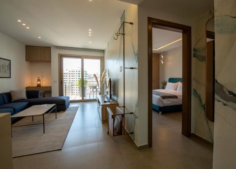 TV and multimedia, Balcony/Terrace, Living room, Photo of the whole room, Seating area, Bedroom