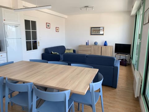 Duplex avec balcon, ascenseur et parking à Fort-Mahon-Plage - FR-1-482-59 Apartment in Fort-Mahon-Plage